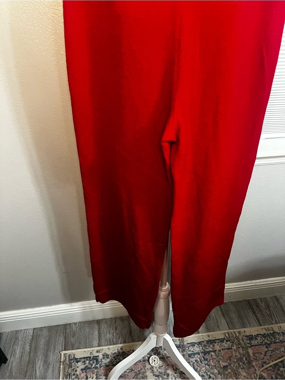 St. John Collections Red Santana Knit
Wide-Leg 10 Medium - Picture 8 of 14